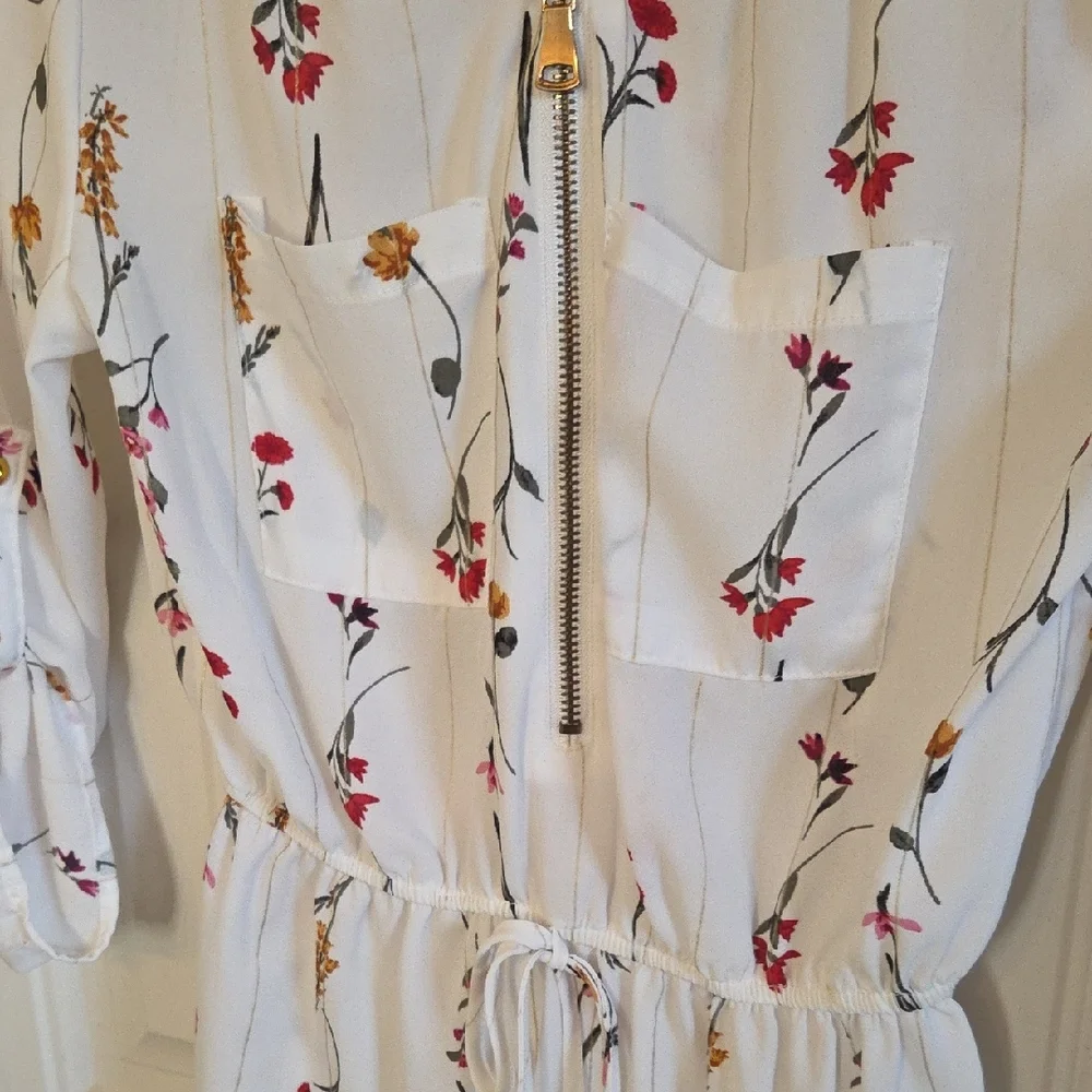 White Floral Gold Stripe Zipper Blouse With Pockets - Picture 5 of 7